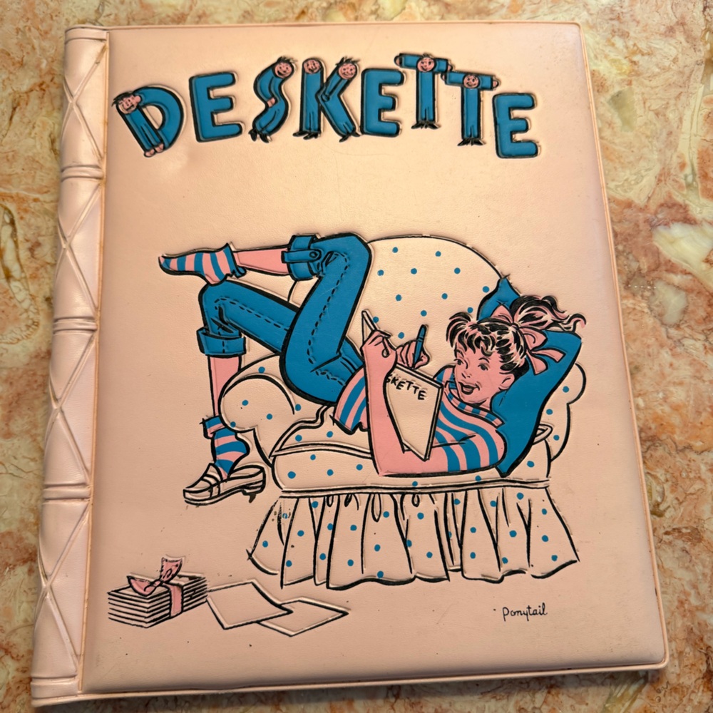 Vintage Ponytail Deskette